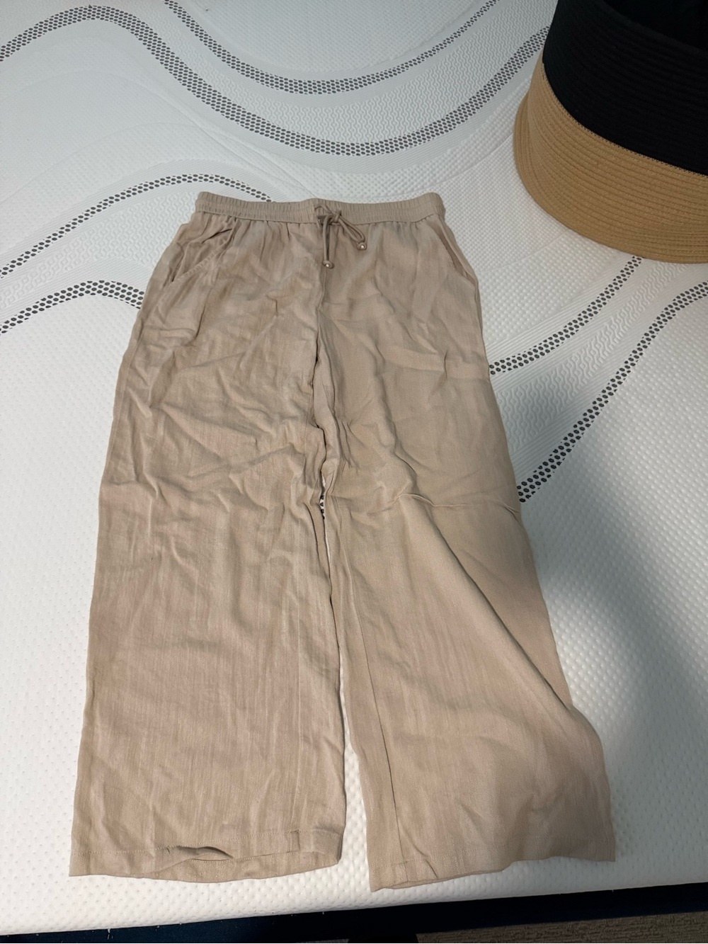 HALARA Men's Beige Drawstring Wide-Leg Joggers
